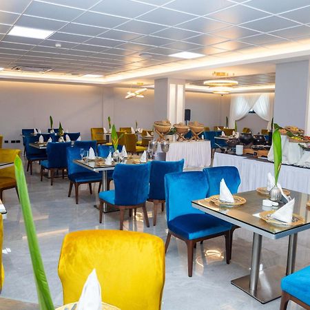 Oak Plaza Hotels East Airport Accra Eksteriør billede