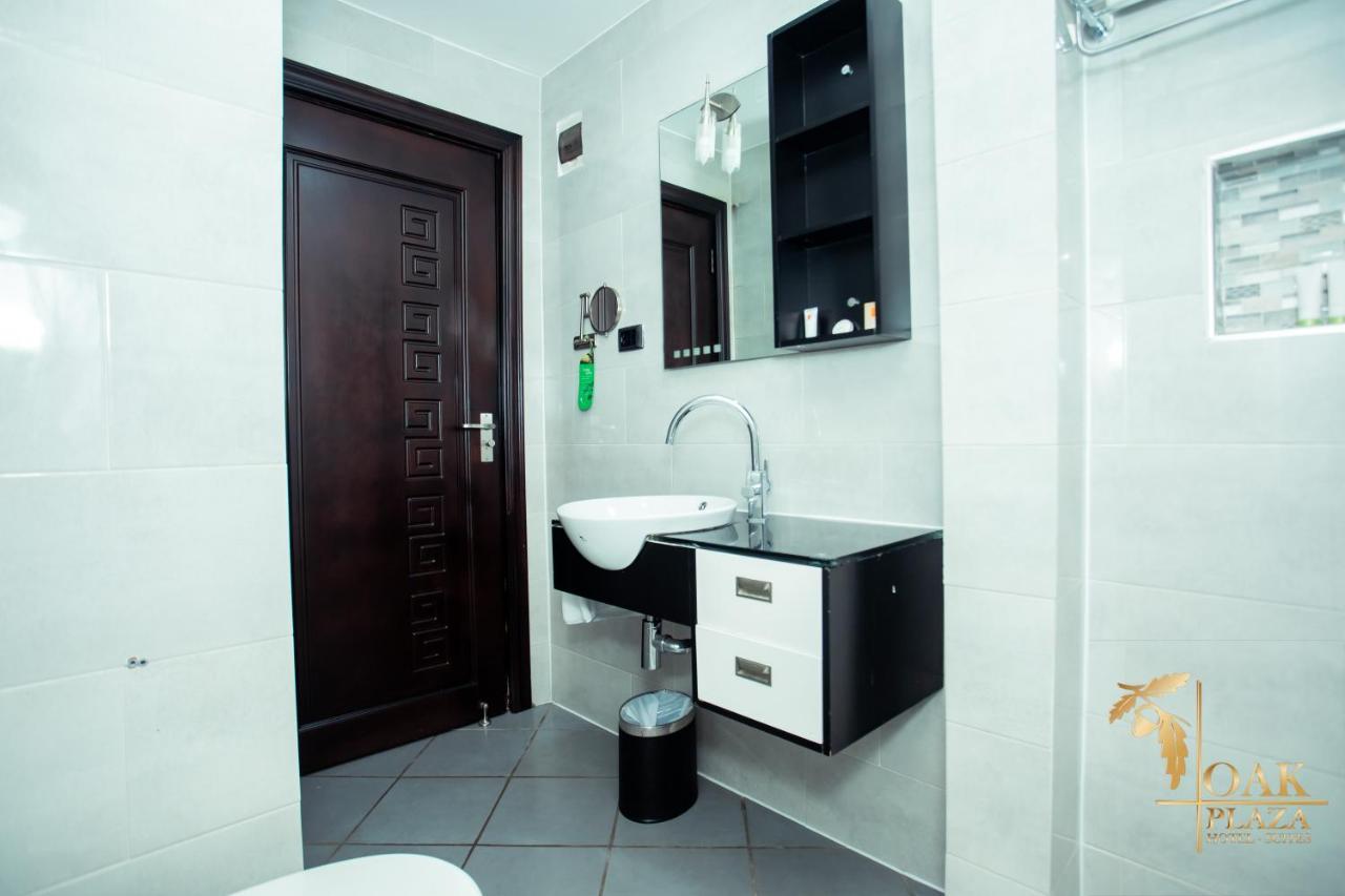 Oak Plaza Hotels East Airport Accra Eksteriør billede