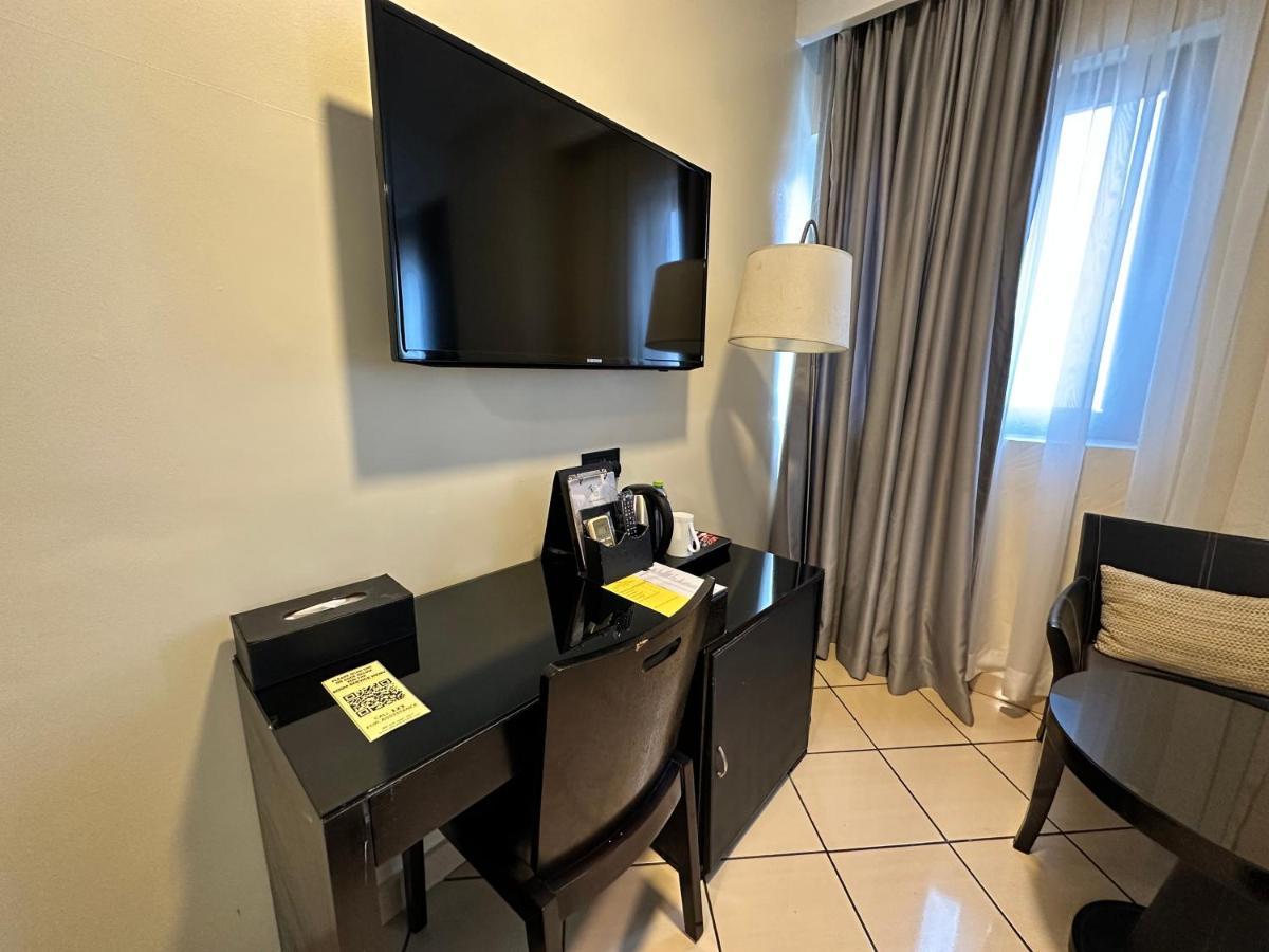 Oak Plaza Hotels East Airport Accra Eksteriør billede