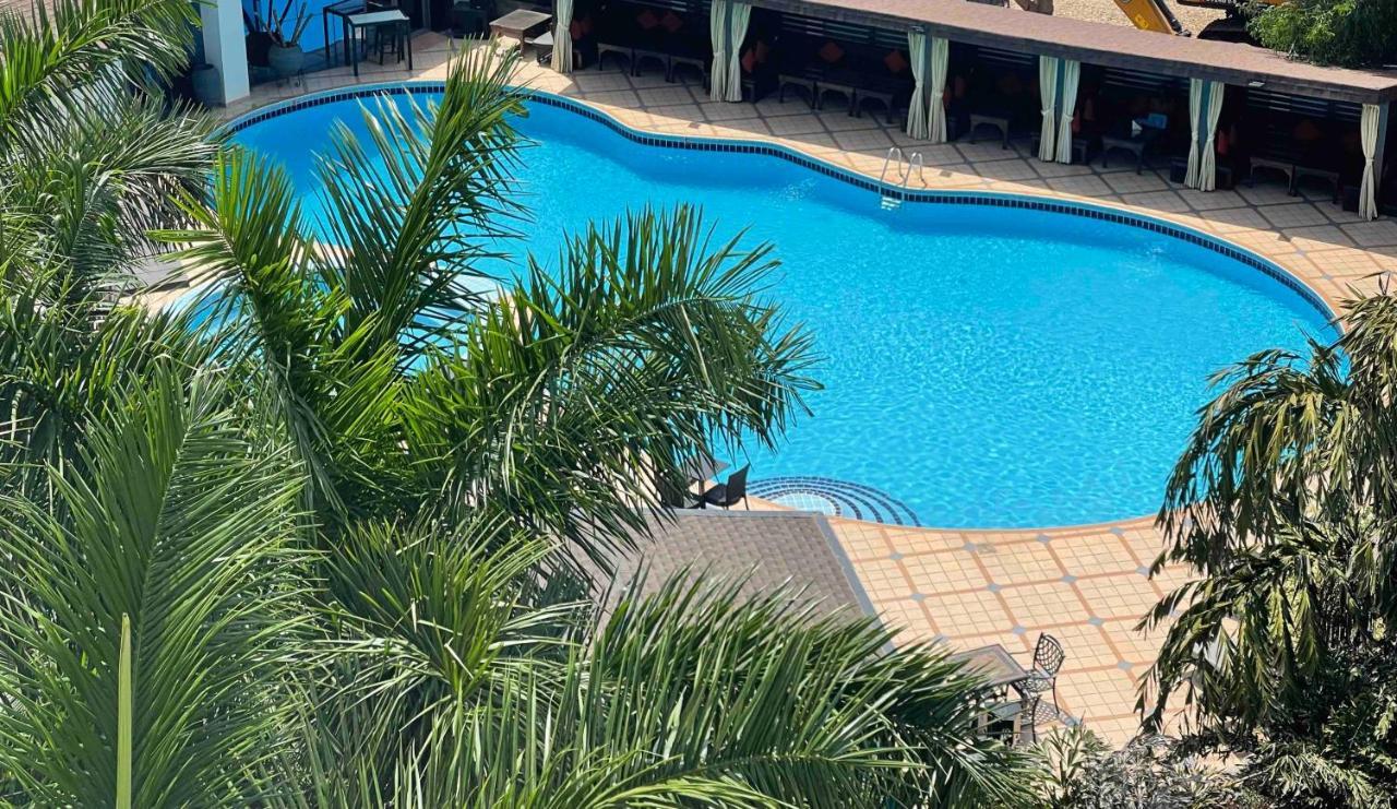 Oak Plaza Hotels East Airport Accra Eksteriør billede
