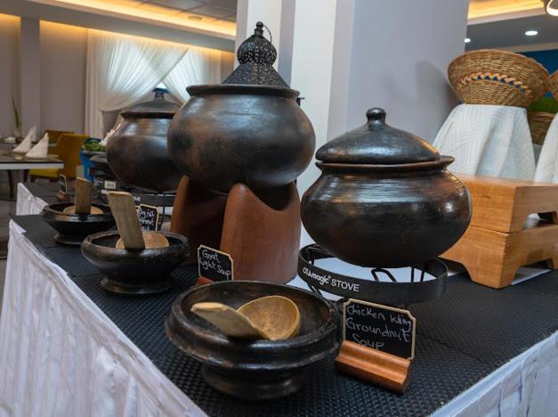 Oak Plaza Hotels East Airport Accra Eksteriør billede