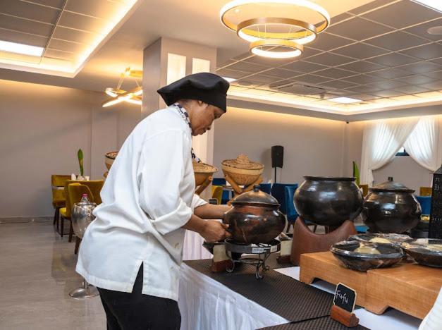 Oak Plaza Hotels East Airport Accra Eksteriør billede