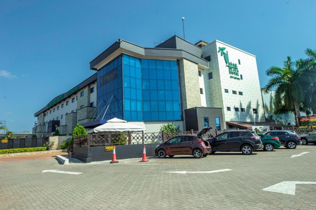 Oak Plaza Hotels East Airport Accra Eksteriør billede