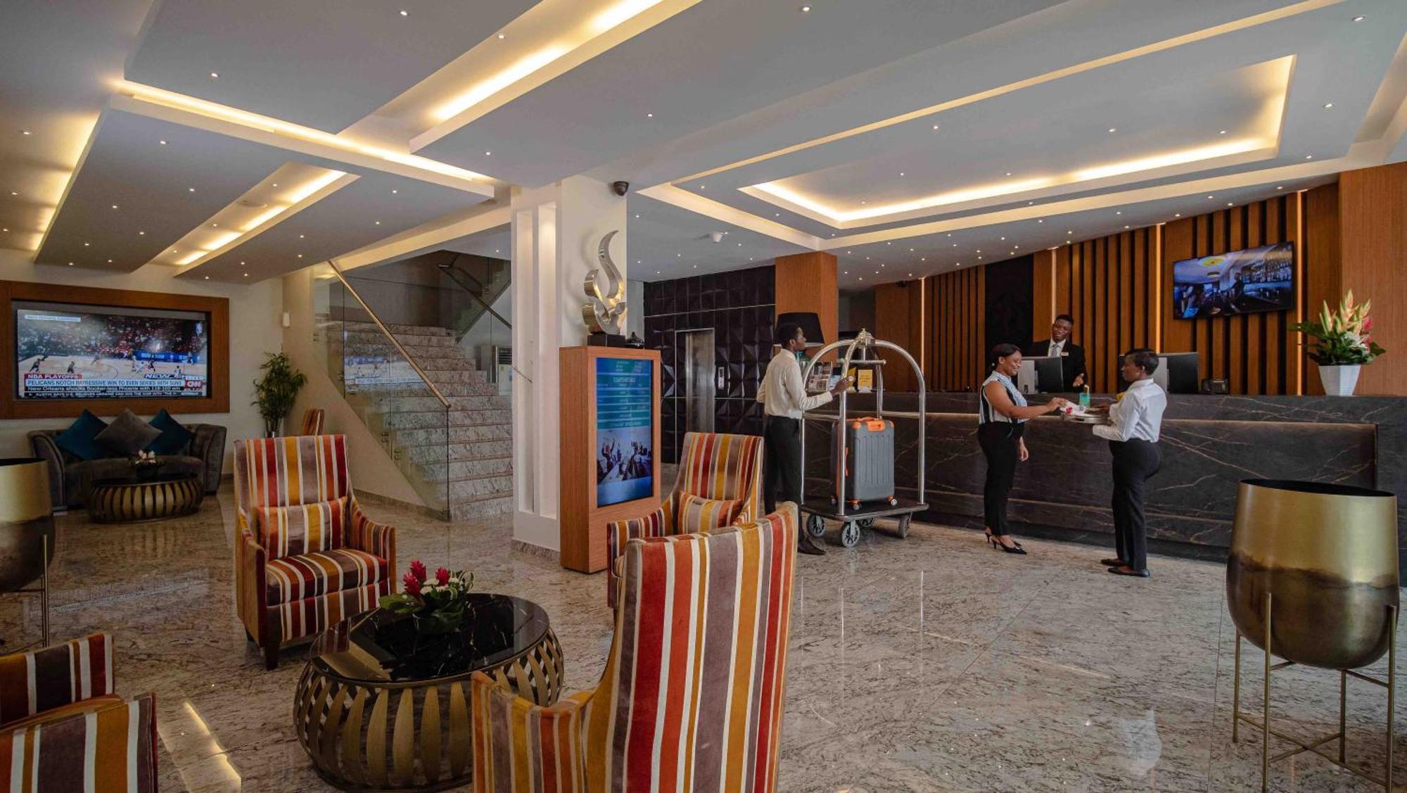 Oak Plaza Hotels East Airport Accra Eksteriør billede