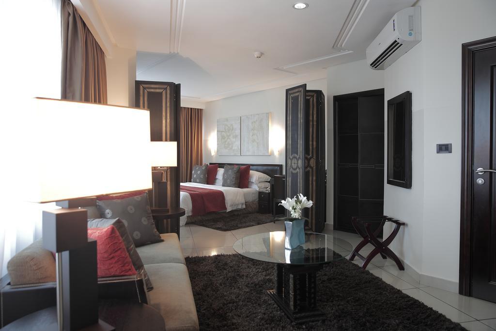 Oak Plaza Hotels East Airport Accra Eksteriør billede